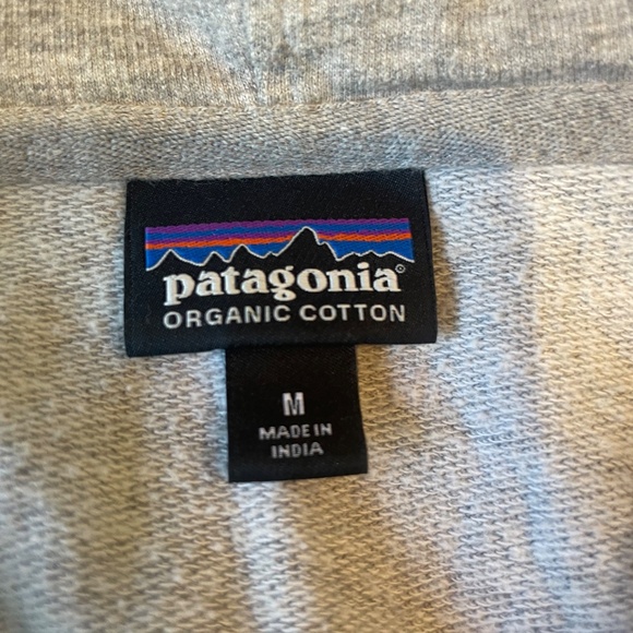 Patagonia men’s zip up hoodie - Picture 3 of 3